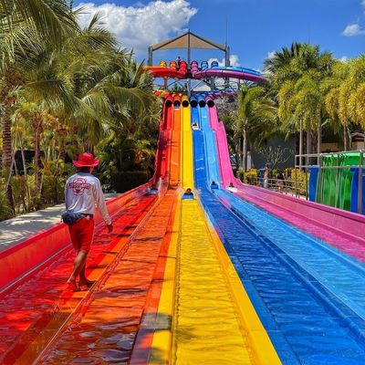 قیمت خوب Commercial Water Park Slide with 6-10mm Thickness Fiberglass for 5-10 Passengers and 100-500kg Capacity آنلاین