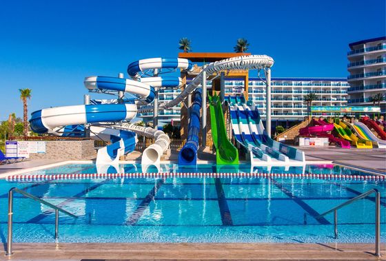 قیمت خوب Kids Outdoor Water Park Slide Playground Playing Area Accessories Swimming Slide 8m Width آنلاین