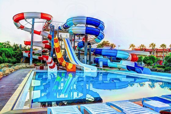 پارک آبی زمین بازی های فیبرگلاس تجهیزات بازی اسپیریل اسلاید برای بچه ها