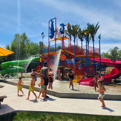 سرسره های آبی تجاری برای تمام سنین برای کمپینگ ها، هتل ها، استراحتگاه ها و ویلاها - برای خانه های آبی، همه کاره برای مکان های مختلف، سرگرمی برای هر گروه سنی